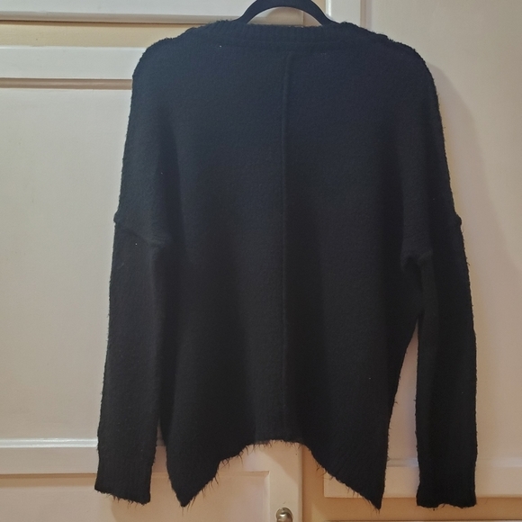 Lilyful Women's Drop Shoulder Sleeve Sweater - Picture 3 of 8